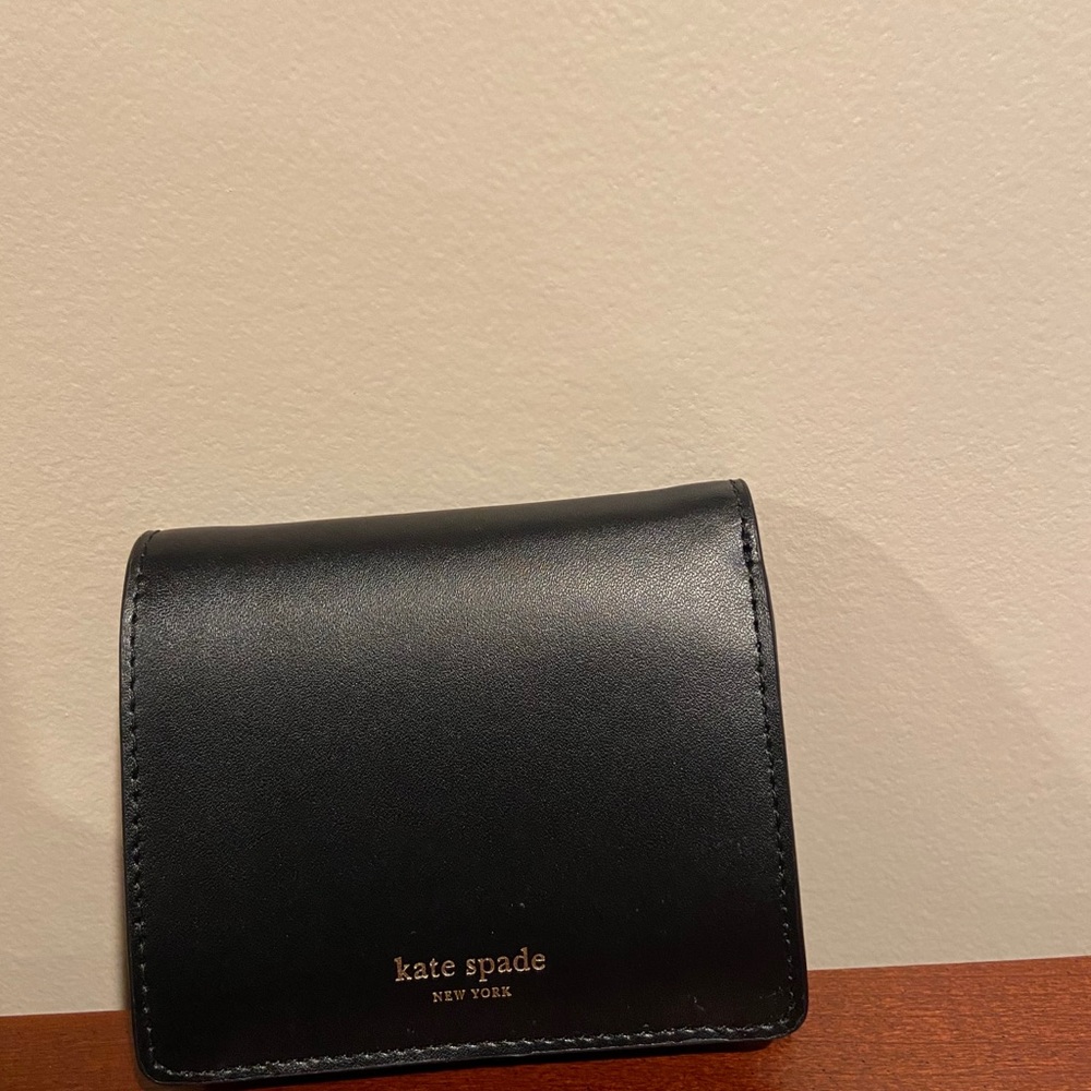 Kate Spade bifold wallet